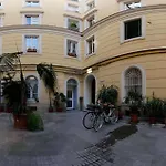 111 Coladirienzo - By Ad 招待所 4*