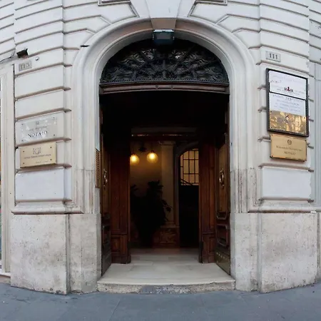 111 Coladirienzo - By Ad Affittacamere Roma